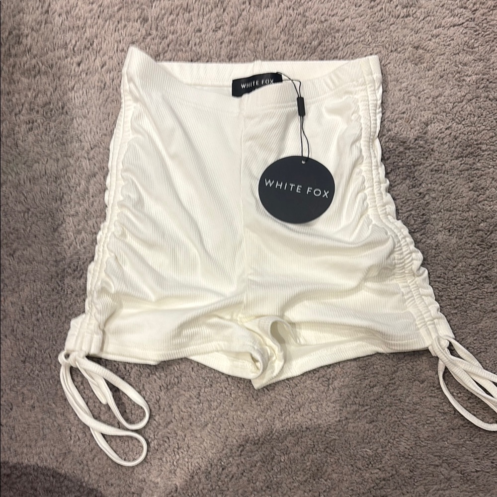 Women's Cream Shorts